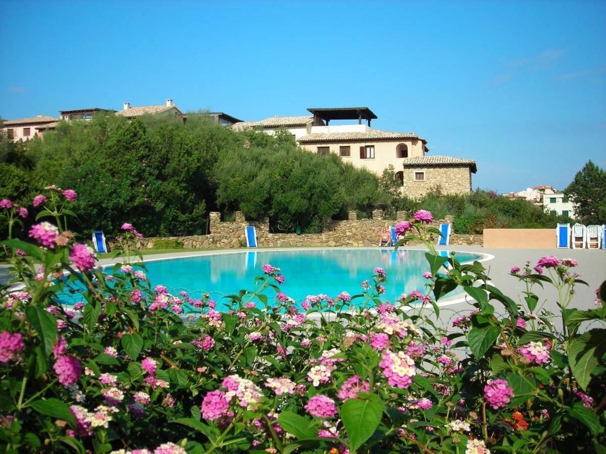 Residence Bouganville Porto Rotondo Eksteriør billede