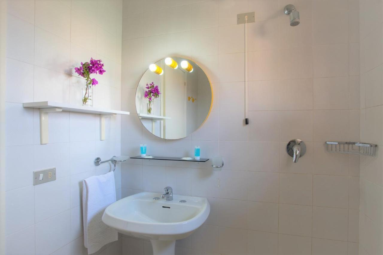Residence Bouganville Porto Rotondo Eksteriør billede
